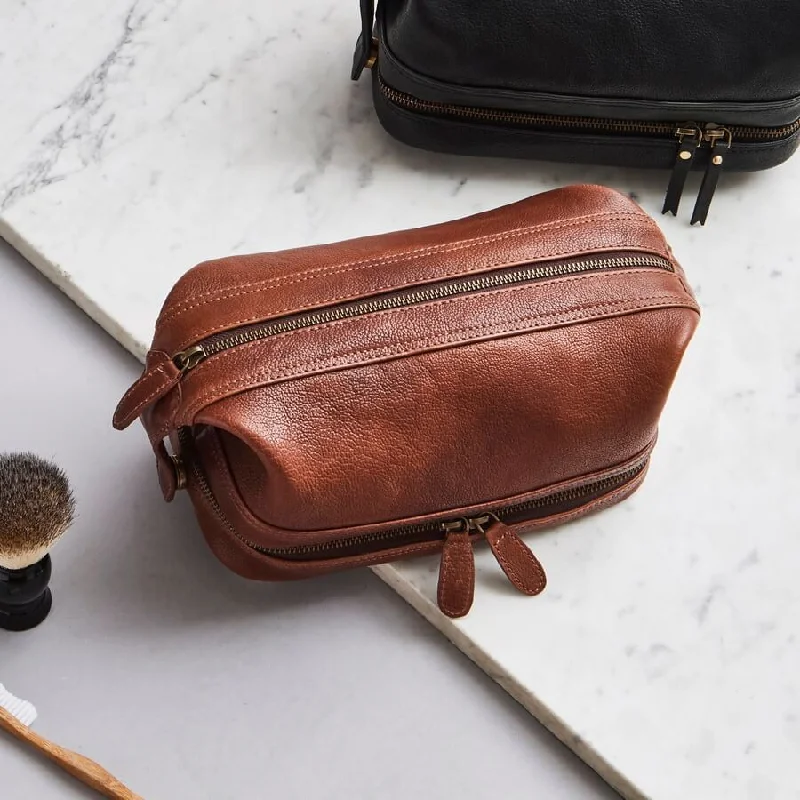 Leather Wash Bag with Zip Bottom